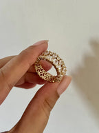 Luxurious Zircon Ring Band